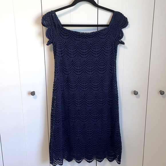 Lilly Pulitzer Dress, Navy Blue Lace, Gently Used, Size Extra Small - Picture 3 of 4
